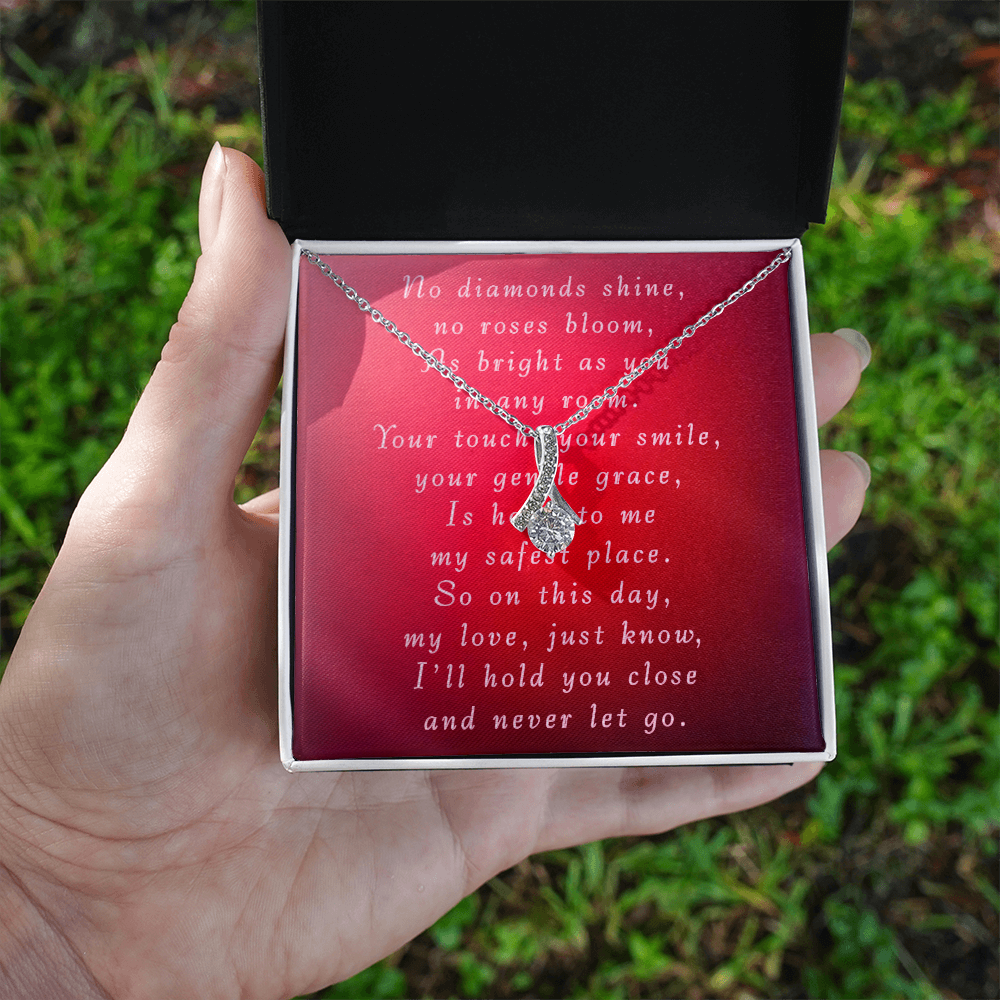 Mother's Day Alluring Beauty Necklace