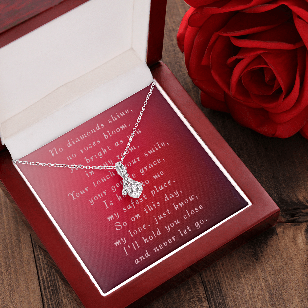 Mother's Day Alluring Beauty Necklace