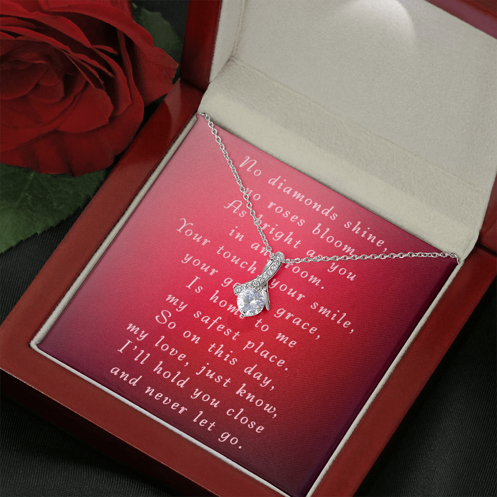 Mother's Day Alluring Beauty Necklace