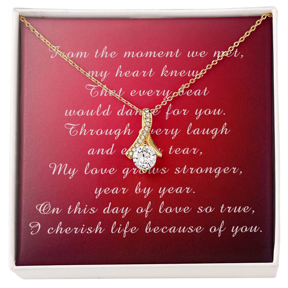 Mother's Day Alluring Beauty Necklace