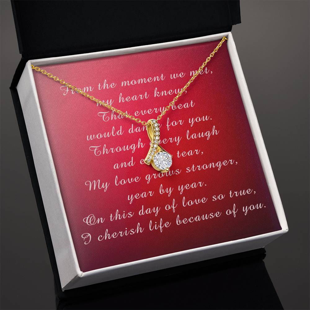 Mother's Day Alluring Beauty Necklace