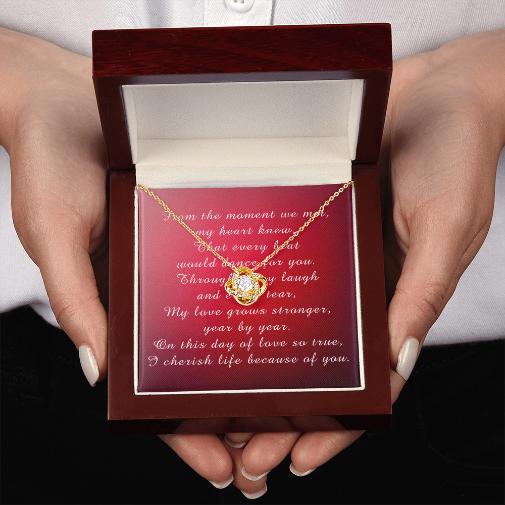 Mother's Day Love Knot Necklace