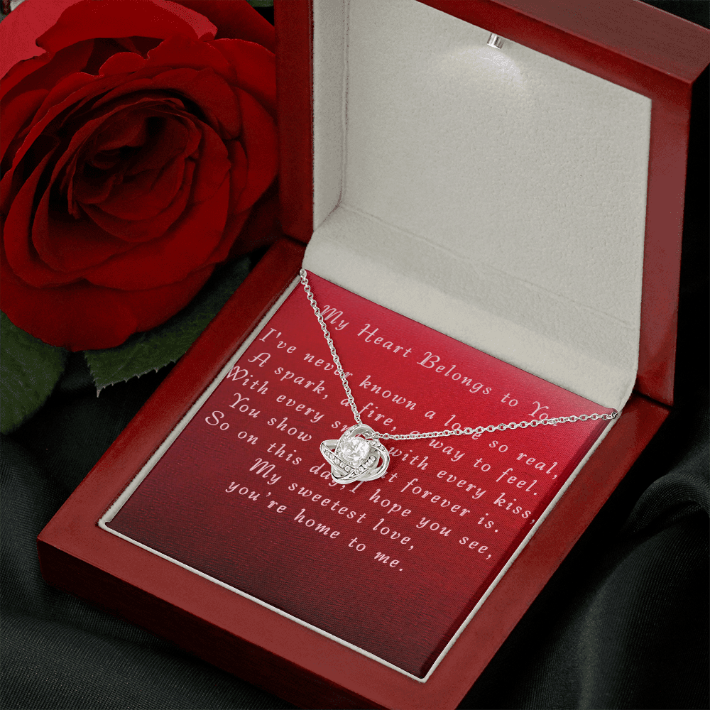 Mother's Day Love Knot Necklace from Boyfriend to Grilfriend