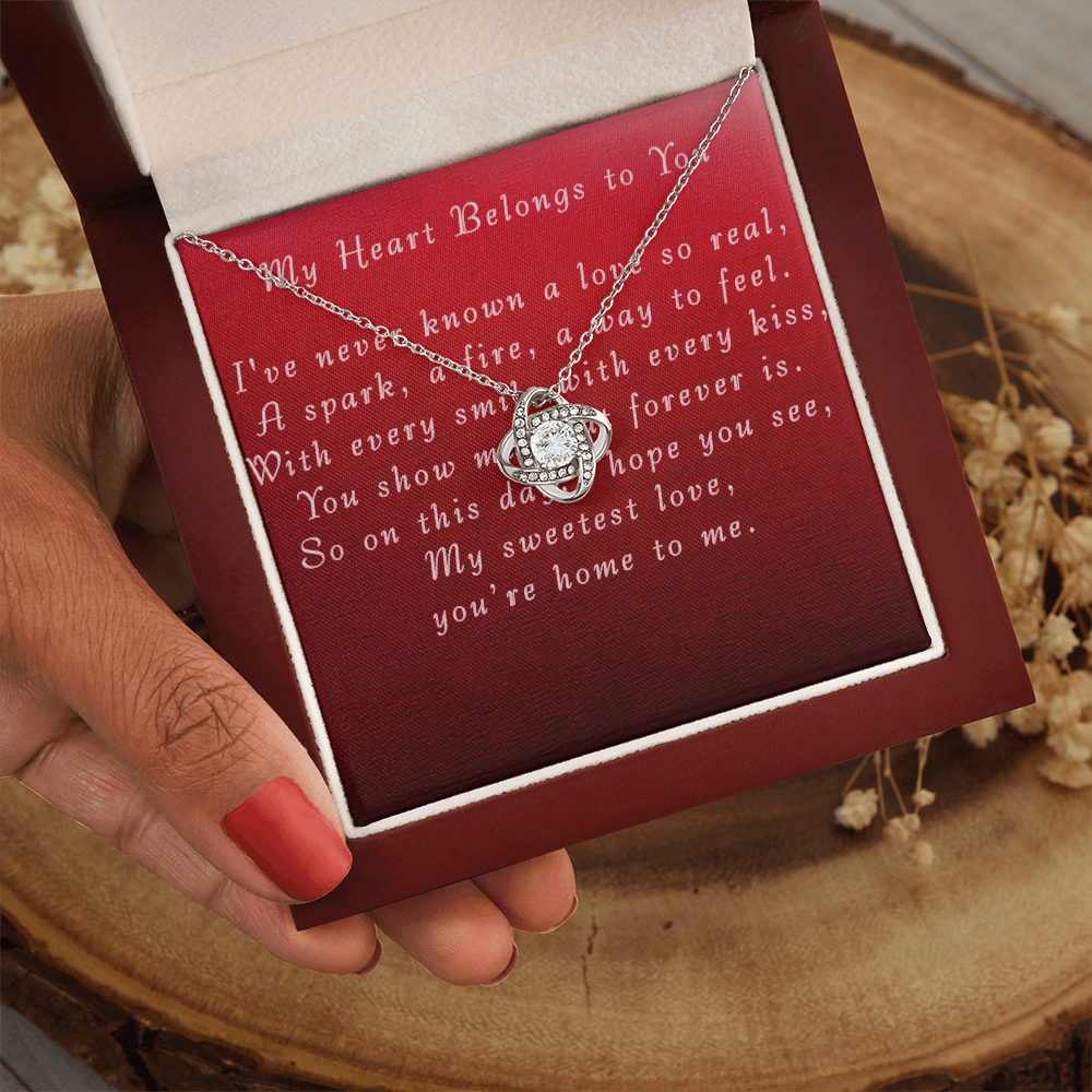 Mother's Day Love Knot Necklace from Boyfriend to Grilfriend